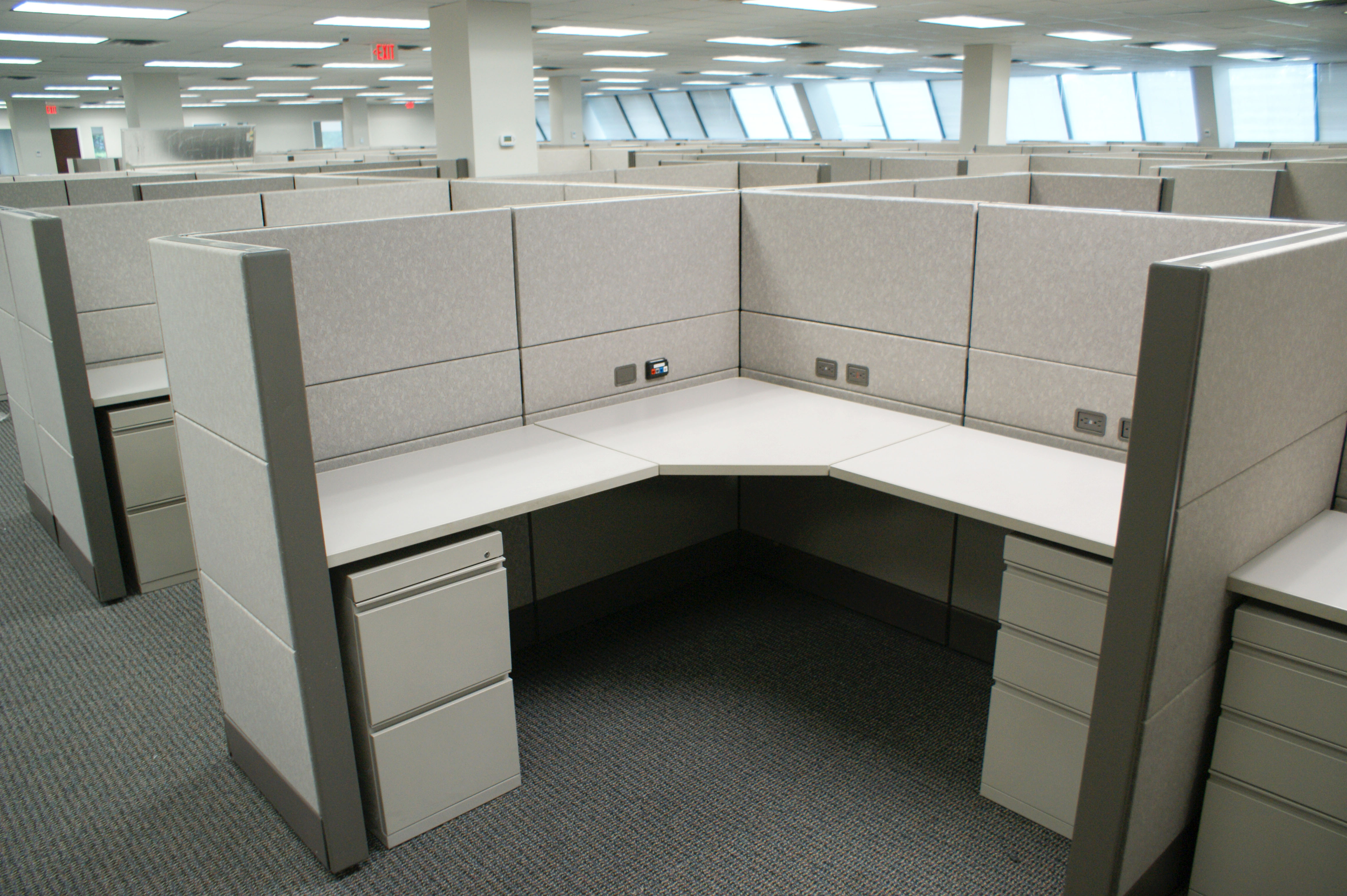 Used office furniture new york | Davena Office Furniture-Refurbished